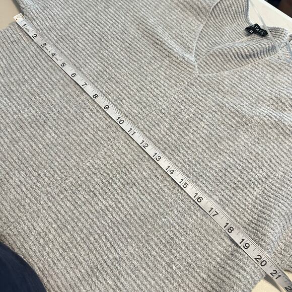 1. STATE v neck bubble sleeve grey sweater woman’s size XL neutral capsule - Picture 7 of 10